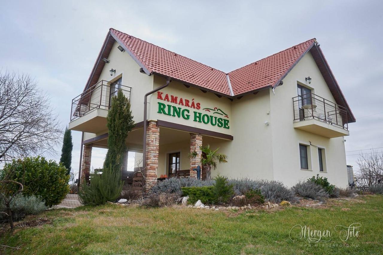 Bed and Breakfast Kamarás Ring House Mogyoród Exterior foto